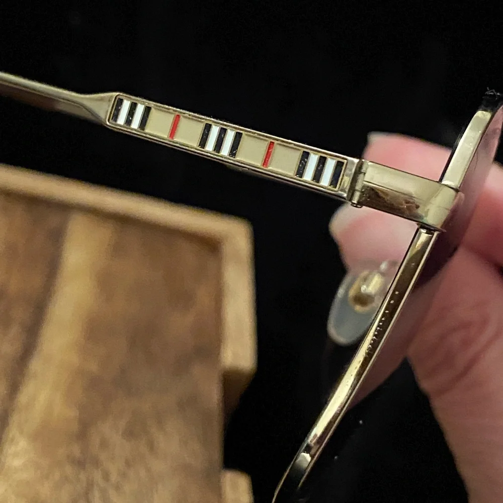 Burberry Sunglasses Women's Jude BE3119 Light Gold/Grey Gradient 58-17mm READ - Picture 8 of 15